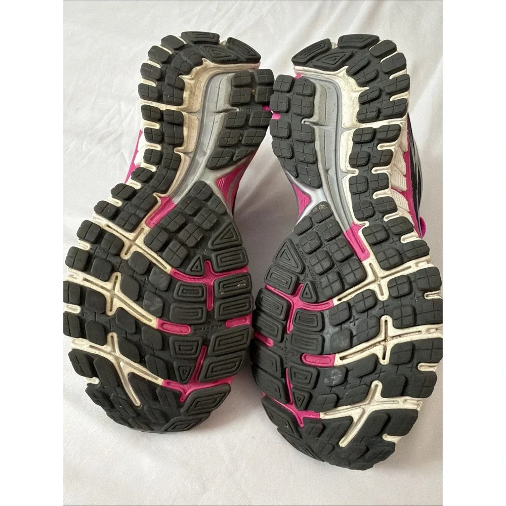 Carpe Runem Brooks GTS -16 Edition‎ Womens Running Gym Shoes Size 6.5 Rare Pink